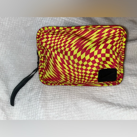 Nike makeup bag - Picture 6 of 6